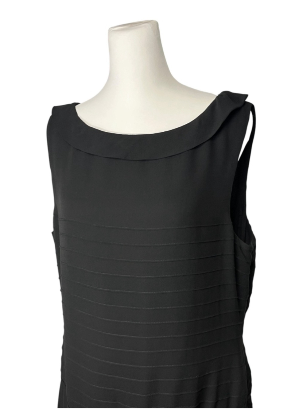 Cynthia Howie Black 100% Silk Tiered Dress Size 12 NWT - Picture 2 of 6
